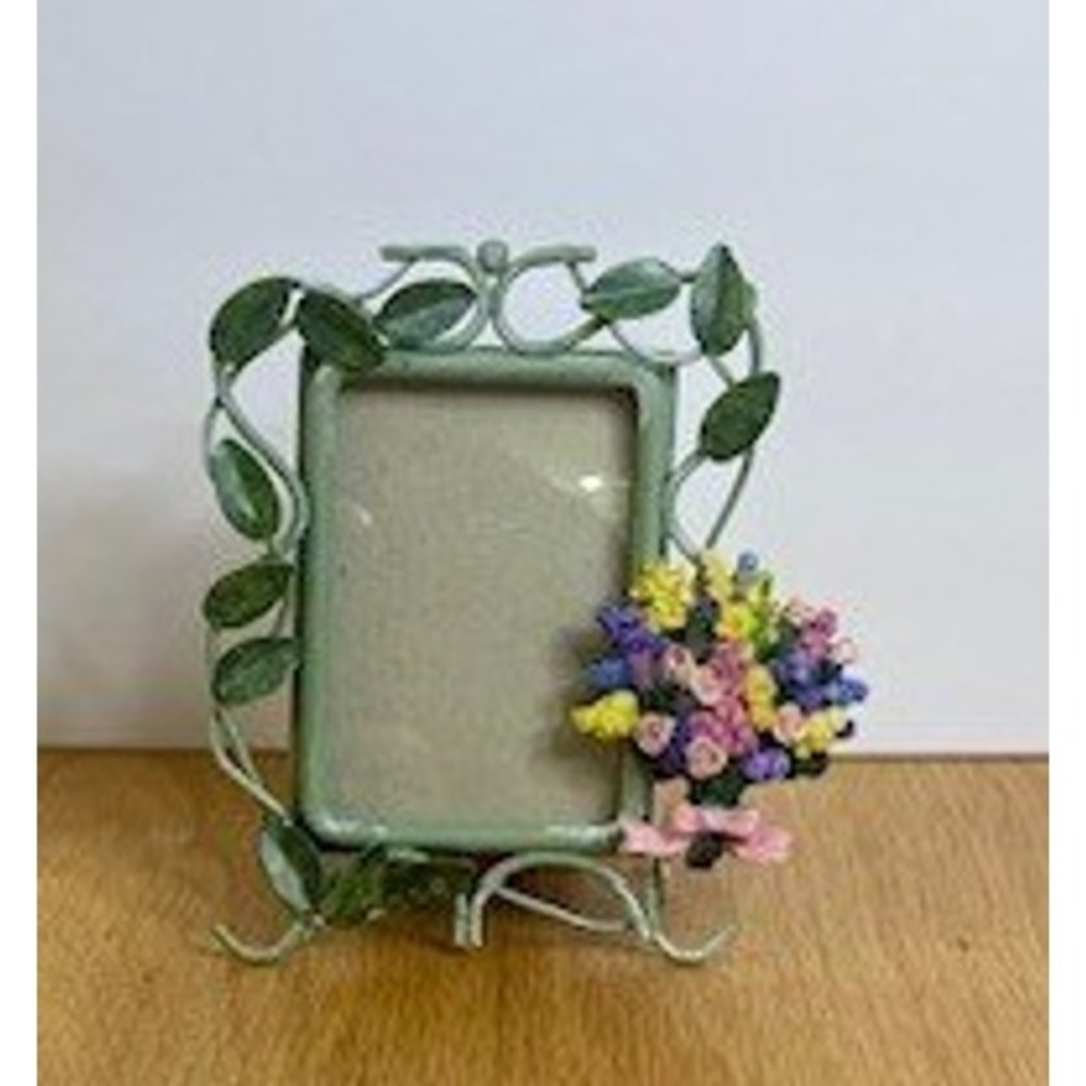 Unbranded Floral Vine Picture Frame Small‎ 2x3 Green Good Cottagecore 3D Bouquet